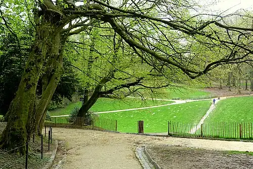 Croisement avec le chemin du Croquet