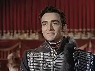 Vittorio Gassman dans le rôle d'Anatole Kouraguine dans l'adaptation au cinéma de 1956.