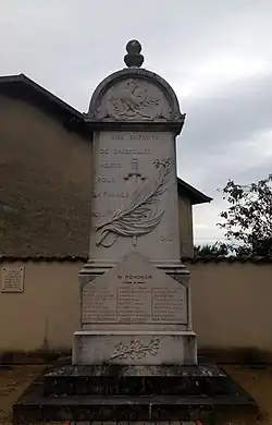 Monument aux morts de Bressolles.