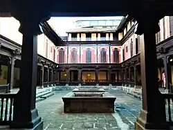 Patio au Vishrambaug Wada, ancienne résidence des Peshwâs.