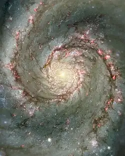 La Galaxie du Tourbillon montrant la cohésion d'une galaxie spirale.