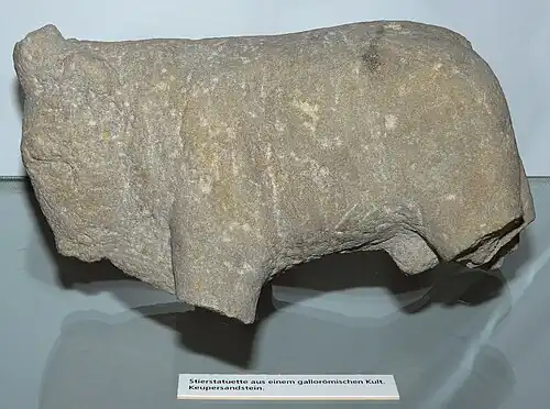 Statuette de taureau.