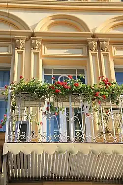 Détail du balcon.
