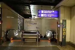 Escaliers du quai de gare