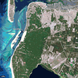 Image aérienne animée montrant la zone ravagée par un incendie.