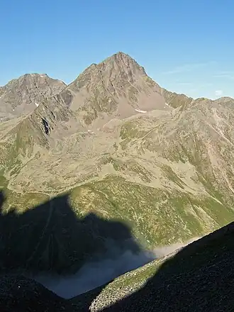 Vue depuis le sud-est.