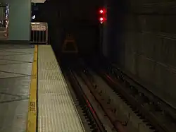 La station est actuellement le terminus de la ligne D.