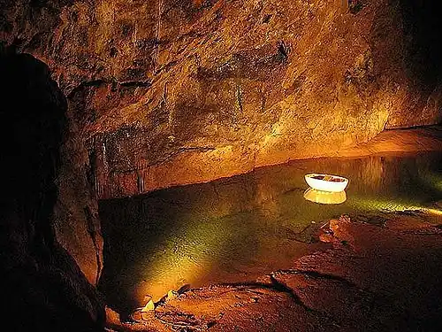 Lac souterrain à Wookey Hole.