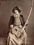 Cardeur de laine à Jérusalem.(photographie par Félix Bonfils, 1880).