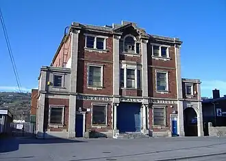 L'institut des travailleurs.