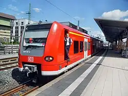 RB 44 avec autorails DB-Baureihe 425 (1999)&nbsp;(de).