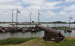 Le port historique à Woudrichem