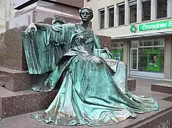 Clio aux pieds d'Otto von Bismarck à Wuppertal (1900)