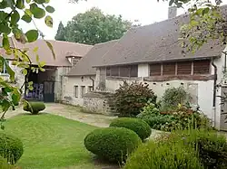 Musée de l'outil, vue depuis le jardin.