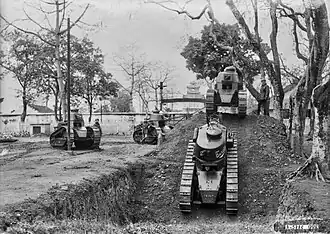 Chars Renault FT de la section de chars légers du 4e RAC, à Hanoï dans les années 1920