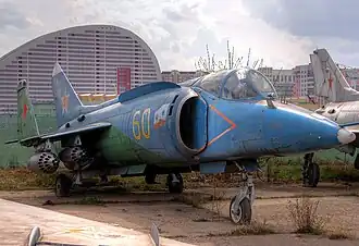 Un Yak-38,