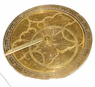 Un des nombreux astrolabes de Hartmann (1537).