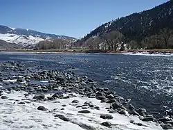 la Yellowstone au sud du Yankee Jim Canyon