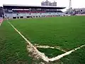 Vue du terrain et de la tribune ouest