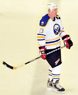 Photographie couleur d'un joueur de hockey sur glace