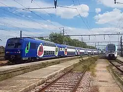 La Z 5630 et la Z 57018 en gare de Montereau en mai 2019.