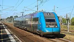 ZTER en livrée Pays de la Loire à quai en gare de Sablé.