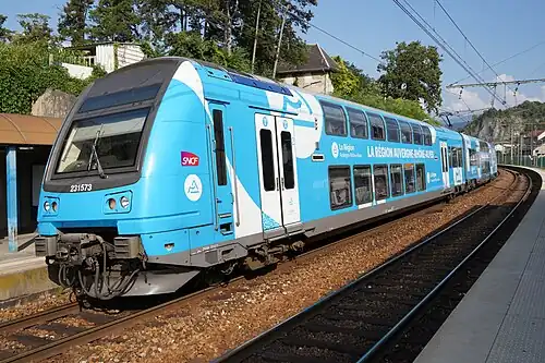 Un Z23500 pelliculé aux couleurs de la région Auvergne-Rhône-Alpes.