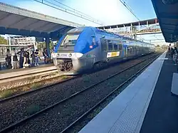 La rame Z 27595/596, arrivant en gare.