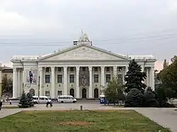 Description de l'image Zaporizhzhya Musical and Drama Theatre, Nestorzp (2014).jpg.