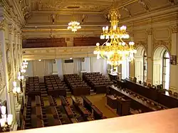 Description de cette image, également commentée ci-après