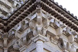 Architecture soutenant le toit.