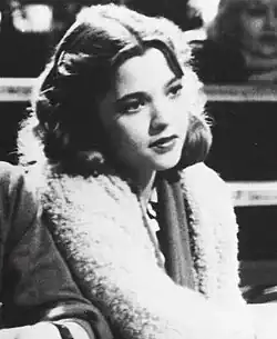 Description de l'image Zoe Chauvenau in Longshot.jpg.