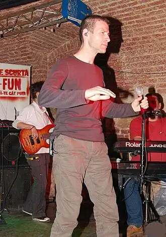 Description de cette image, également commentée ci-après