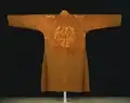 Robe impériale feminine (vue arrière), dynastie Liao.