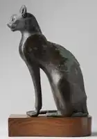Statue de la déesse Bastet. XXVe - XXXIes dynasties égyptiennes. Bronze, H. 30&nbsp;cm. Musée égyptologique de Turin