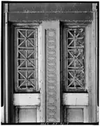 Ferronnerie et panneaux de fenêtres sur balcon. - Terminal de ferry de Whitehall Street, 11 South Street, Bibliothèque du Congrès, Historic American Buildings Survey