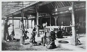 Probablement une prestation de serment dans le Yogyakarta.